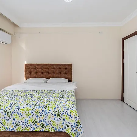 Spacious Flat W Balcony Near Metro In Osmangazi